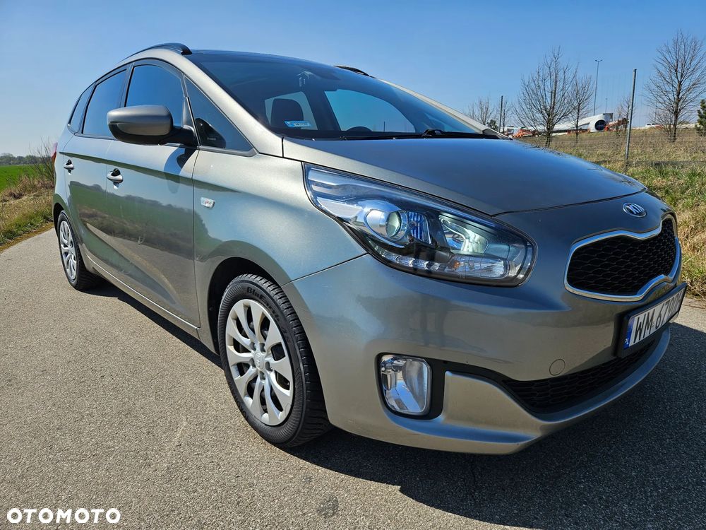 Kia Carens 1.7 CRDi M - 8