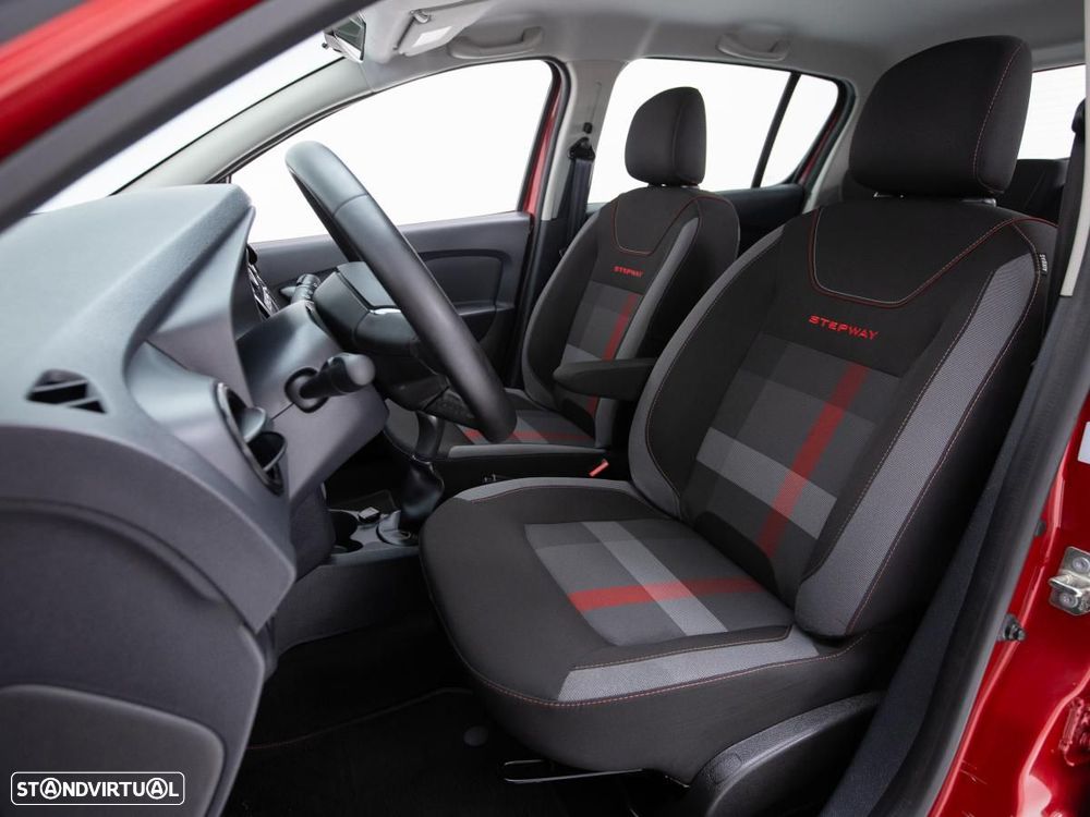 Dacia Sandero - 8