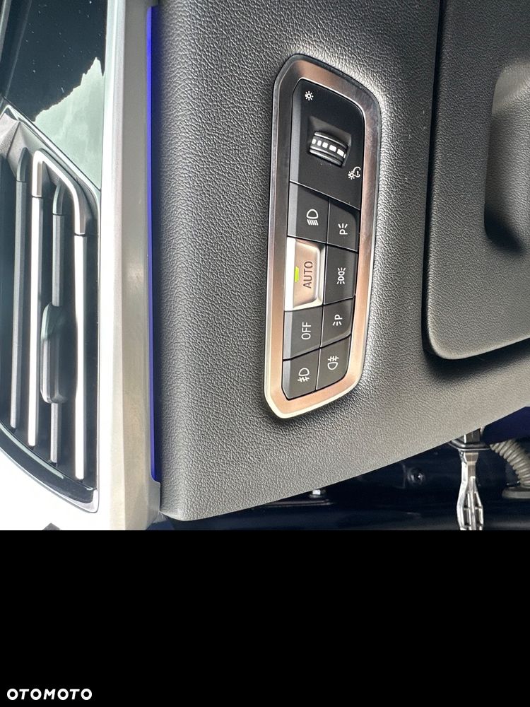 BMW X7 M50i sport - 11