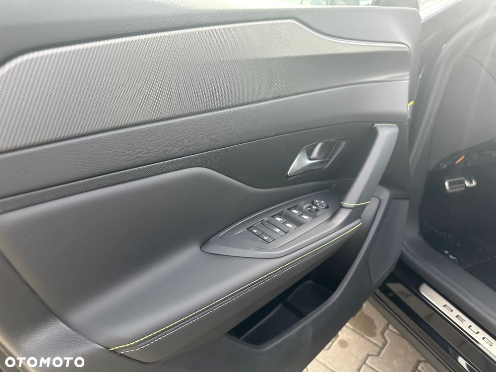 Peugeot 408 1.2 PureTech mHEV GT Exclusive S&S e-DCS6 - 20