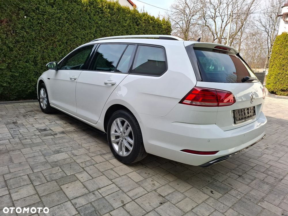 Volkswagen Golf 1.5 TSI OPF R-Line - 9