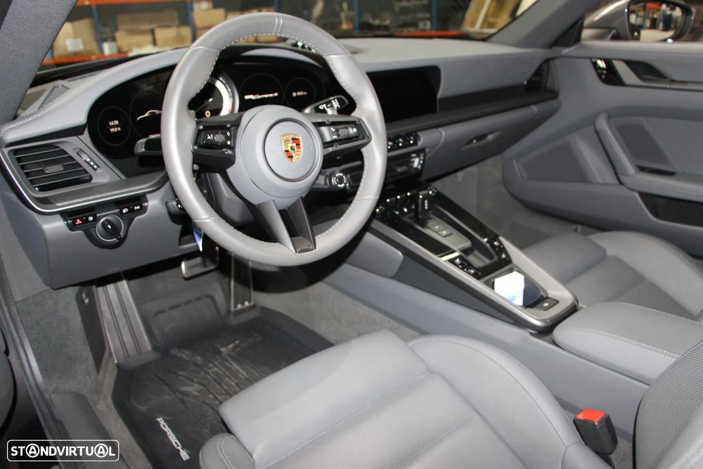 Porsche 911 (992) Carrera 4 PDK - 18