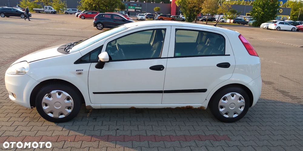 Fiat Grande Punto - 16