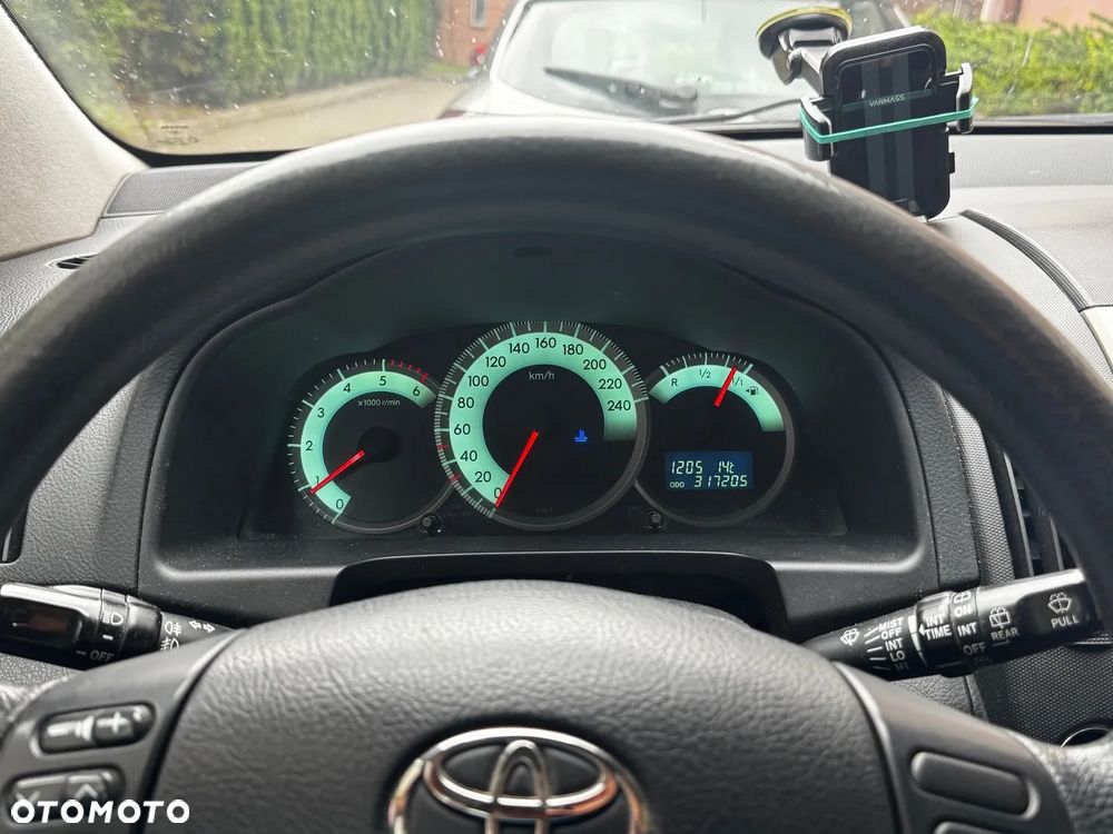 Toyota Corolla Verso 2.2 D-4D Premium - 20