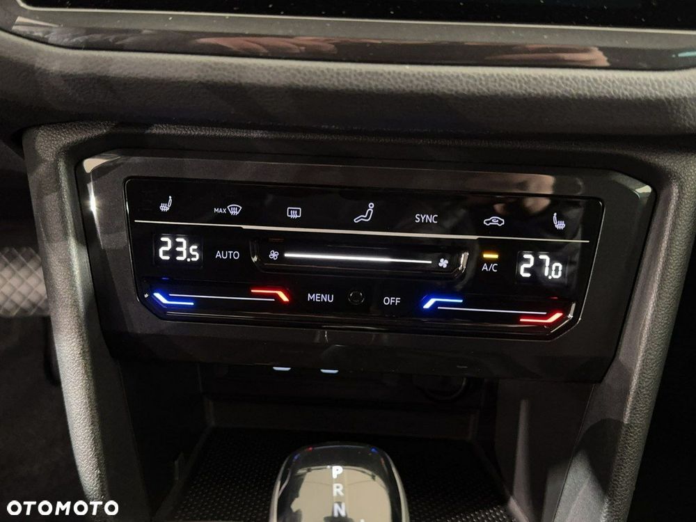 Volkswagen Tiguan - 24