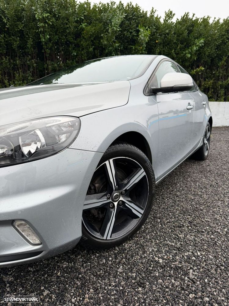 Volvo V40 2.0 D2 R-Design - 20