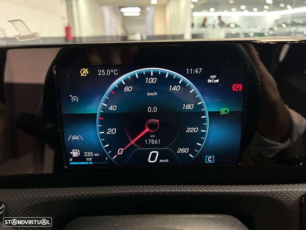 Mercedes-Benz A 160 AMG Line - 21