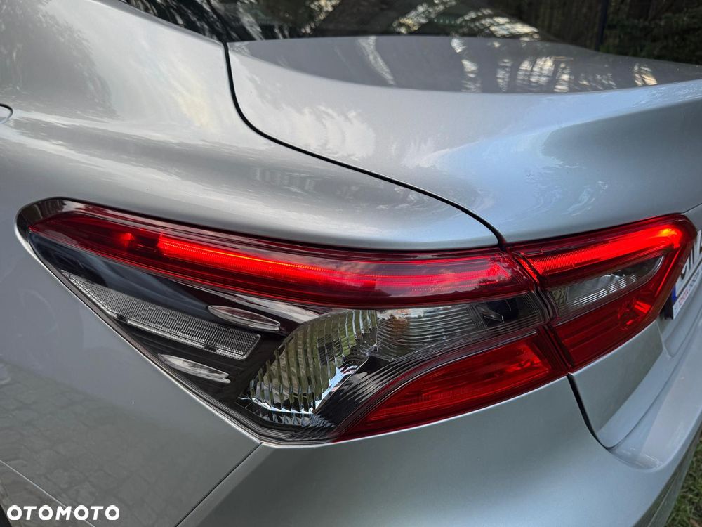 Toyota Camry 2.5 Hybrid Comfort CVT - 11