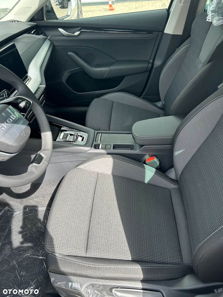 Skoda Octavia 2.0 TDI Selection DSG - 9
