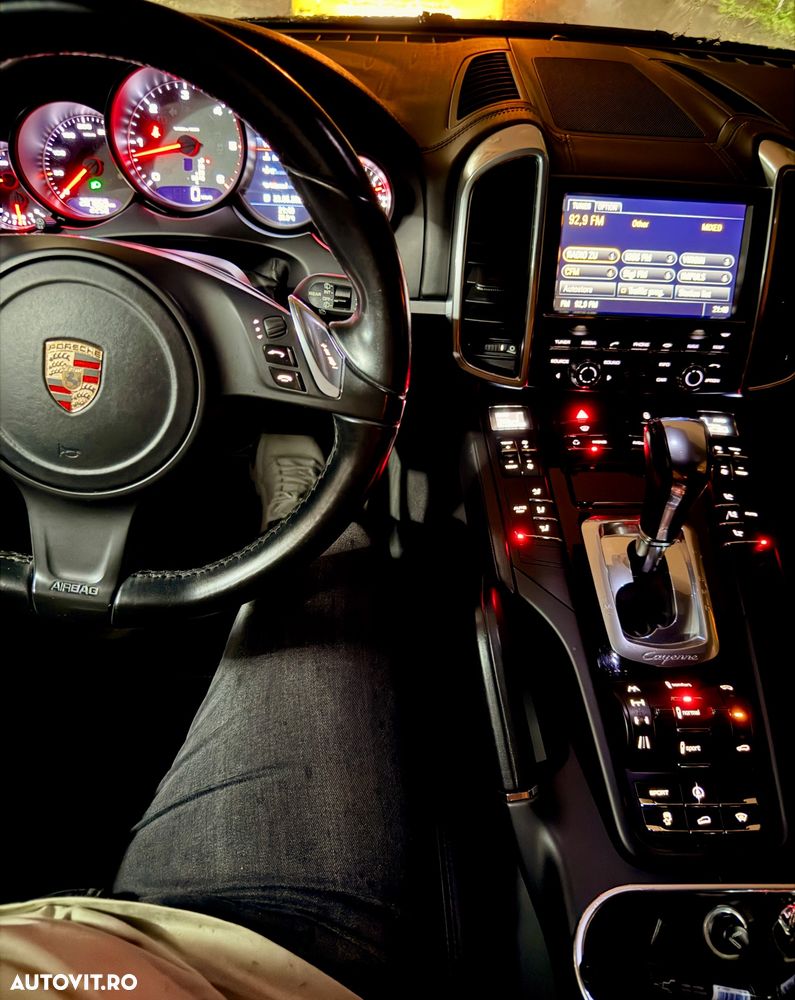 Porsche Cayenne - 15