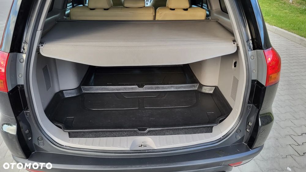 Mitsubishi Pajero Sport 2.5 DID Intense + - 30
