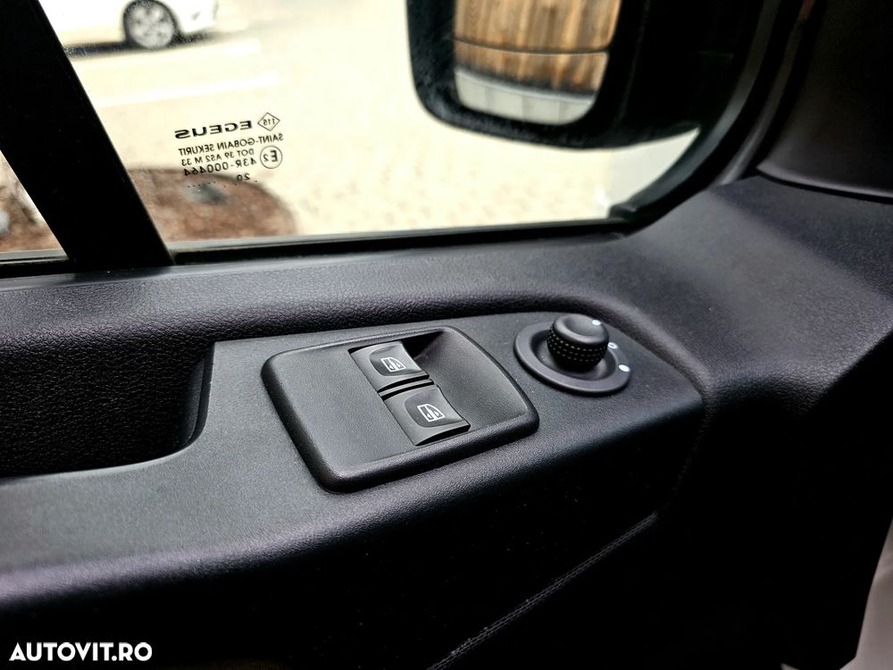 Renault Trafic - 27