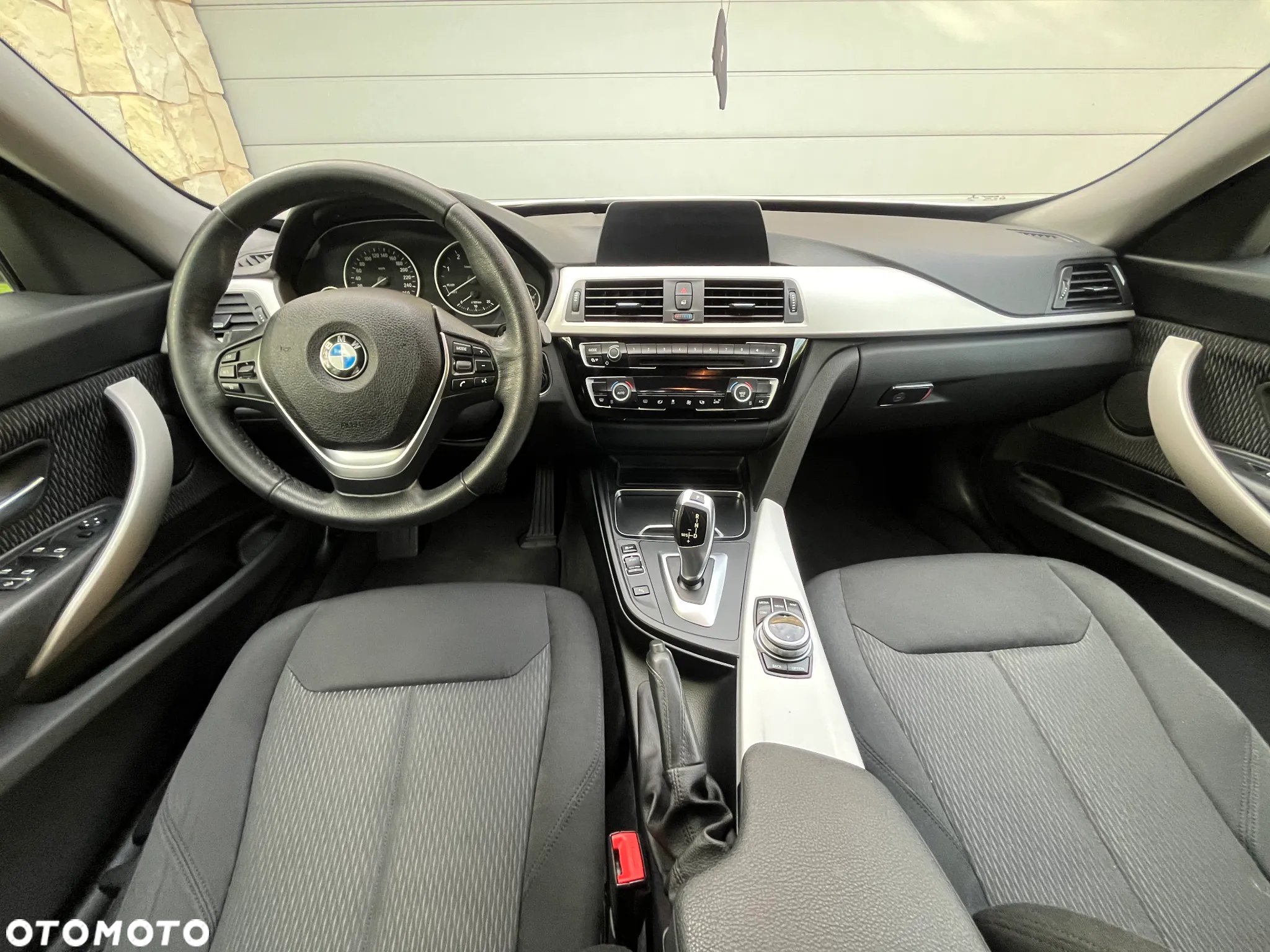 BMW Seria 3 318d Advantage - 11