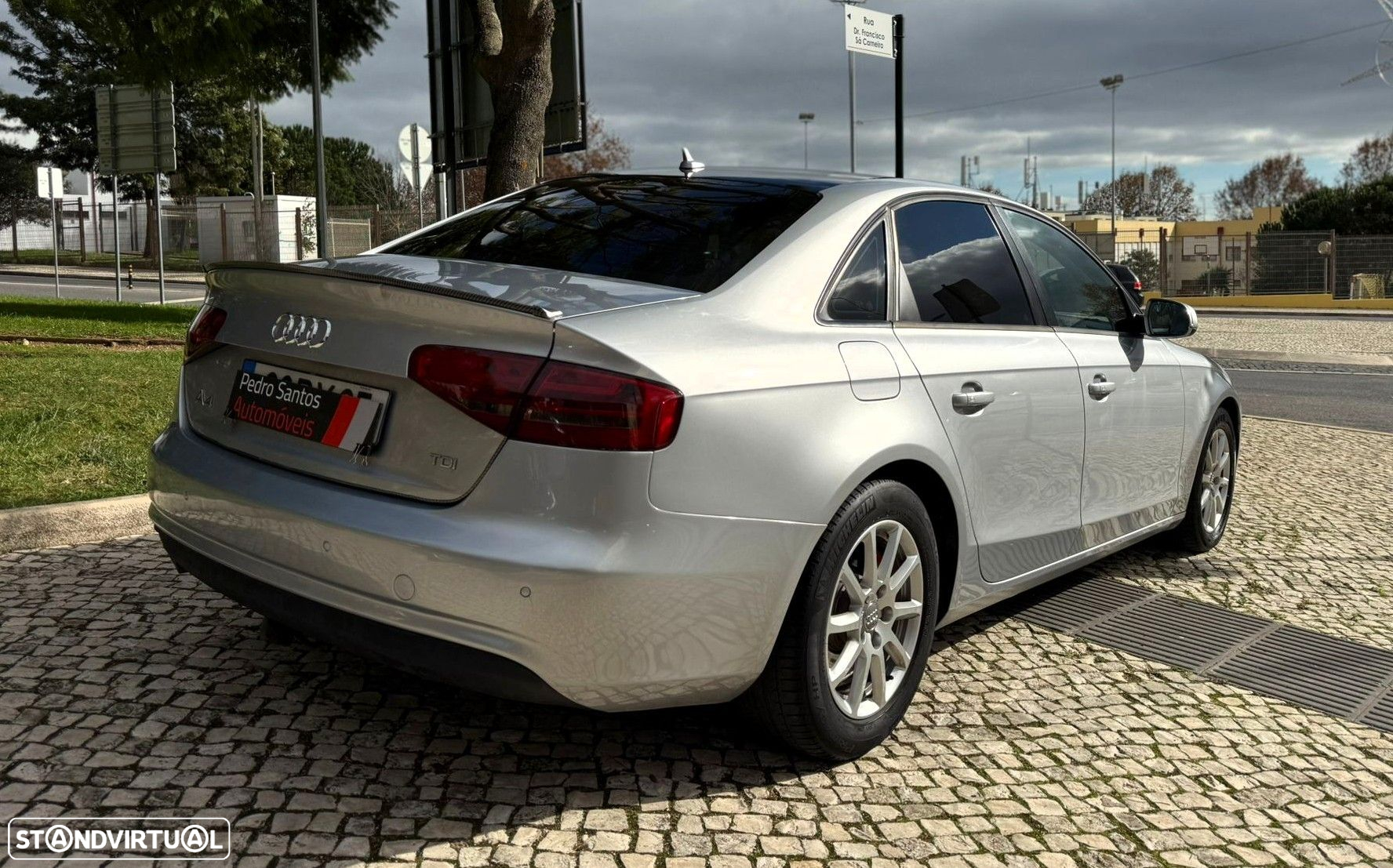 Audi A4 2.0 TDI exclusive - 3