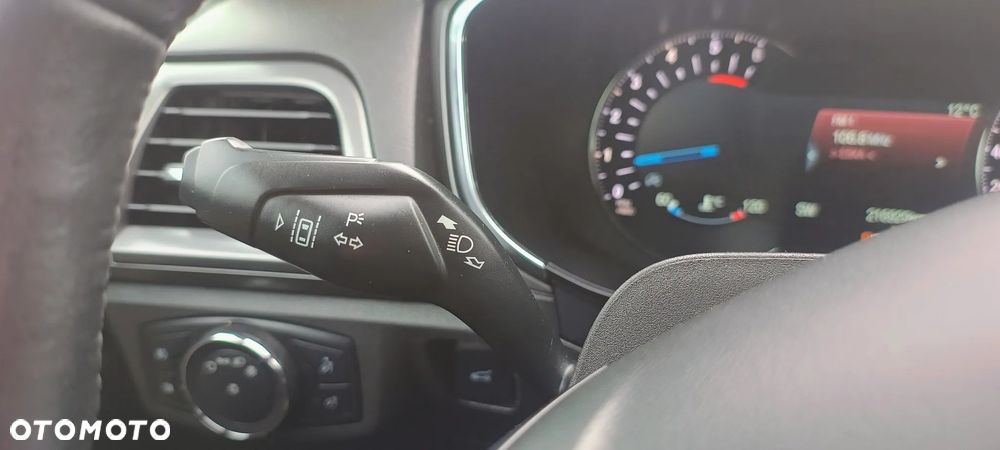 Ford Mondeo Turnier 2.0 EcoBlue Titanium - 26