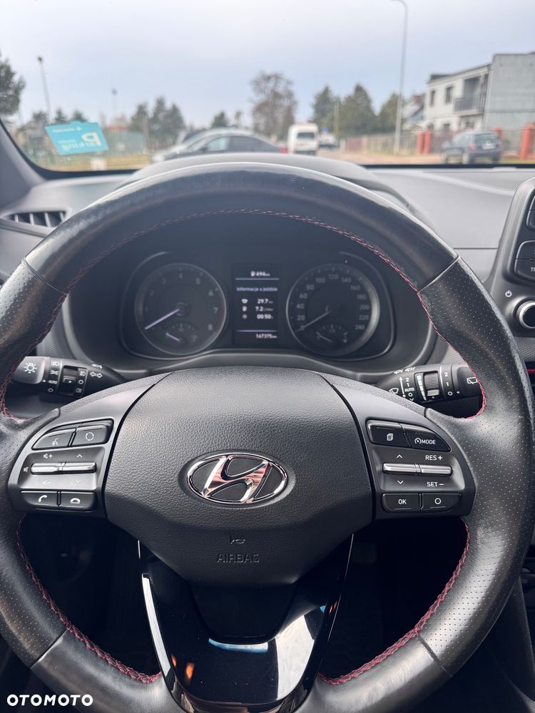 Hyundai Kona - 17