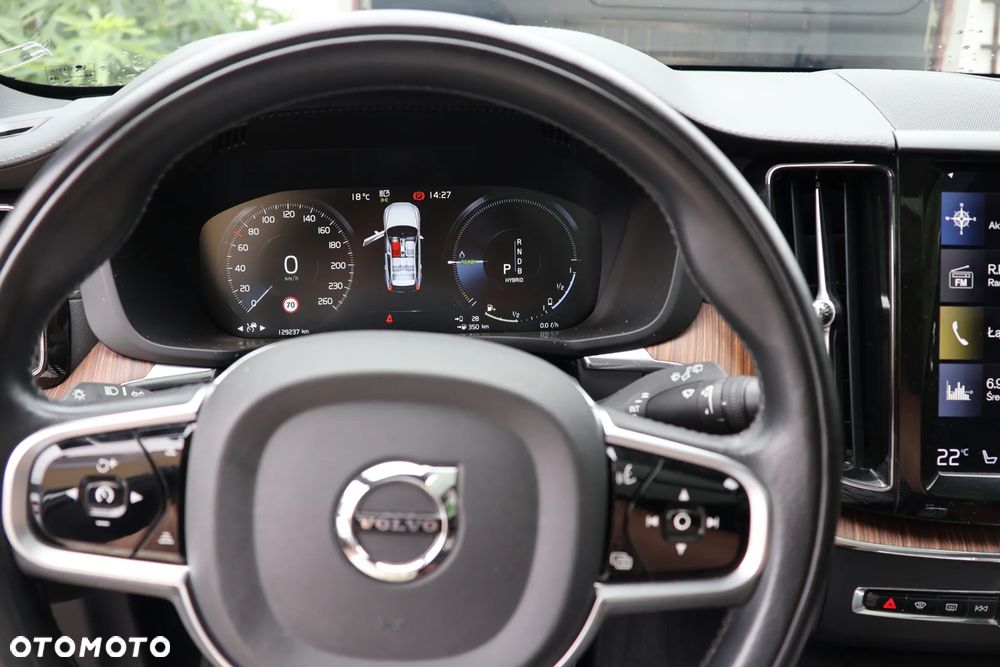 Volvo XC 60 - 8