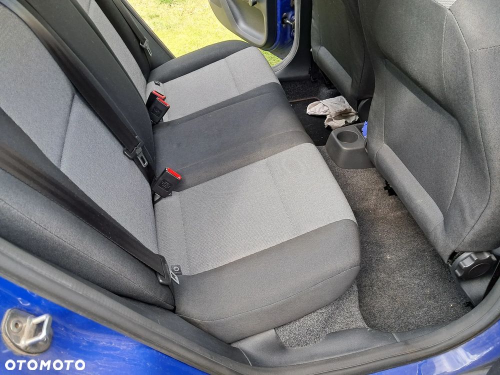 Skoda Fabia 1.2 HTP - 14