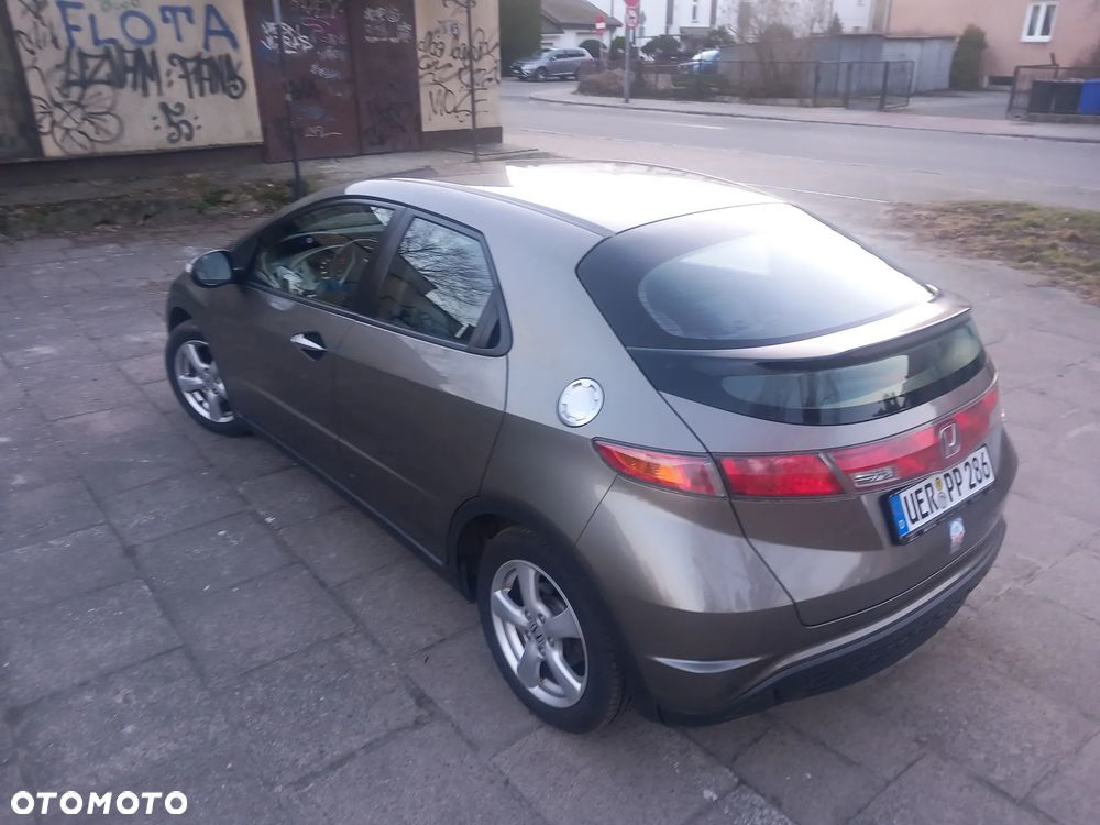 Honda Civic 1.4 i-VTEC Comfort - 8