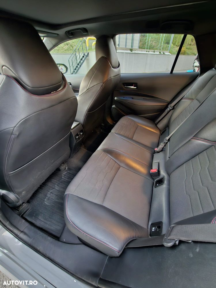 Toyota Corolla 2.0 Lounge - 7