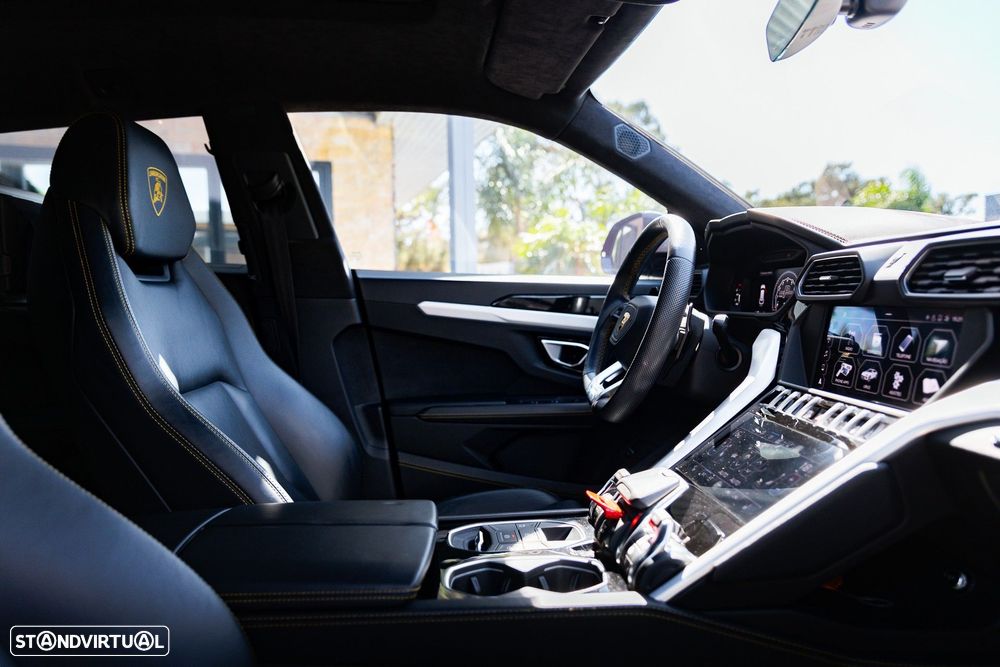 Lamborghini Urus 4.0 V8 - 8
