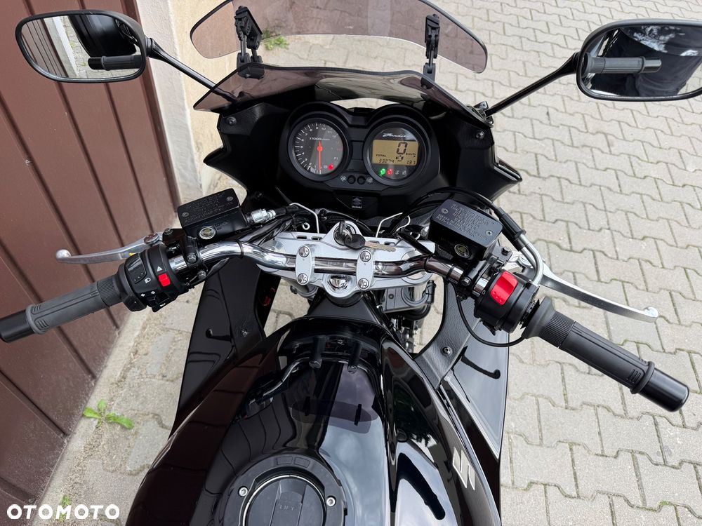 Suzuki Bandit - 27