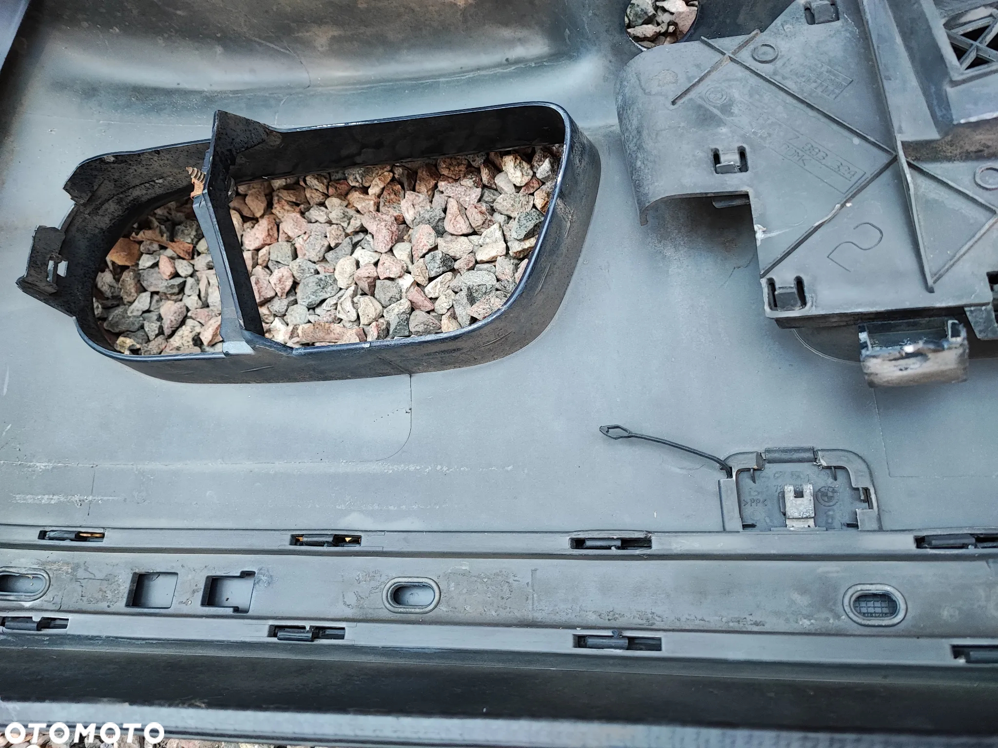 BMW E46 SEDAN / KOMBI ORYGINALNY ZDERZAK M-PAKIET PRZÓD POŁÓWKA DO SPAWANIA W KOLORZE ORIENT-BLAU METALICK O NR.  51 11 7 893 328 OEM - 16