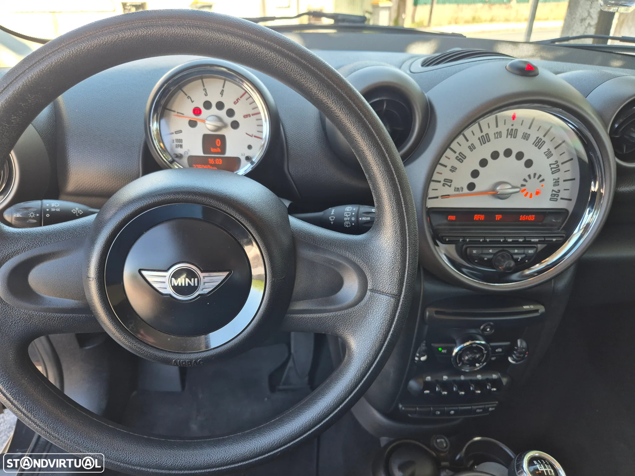 MINI Countryman Cooper D - 16
