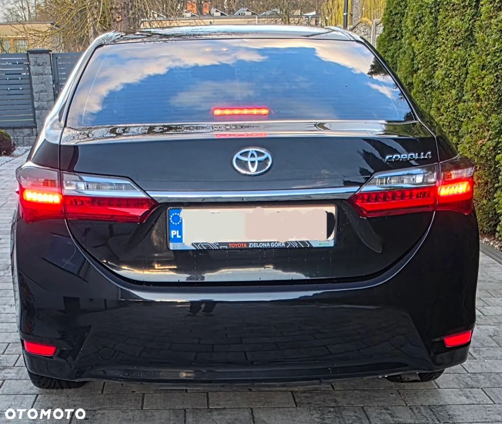 Toyota Corolla 1.6 Classic Plus - 5
