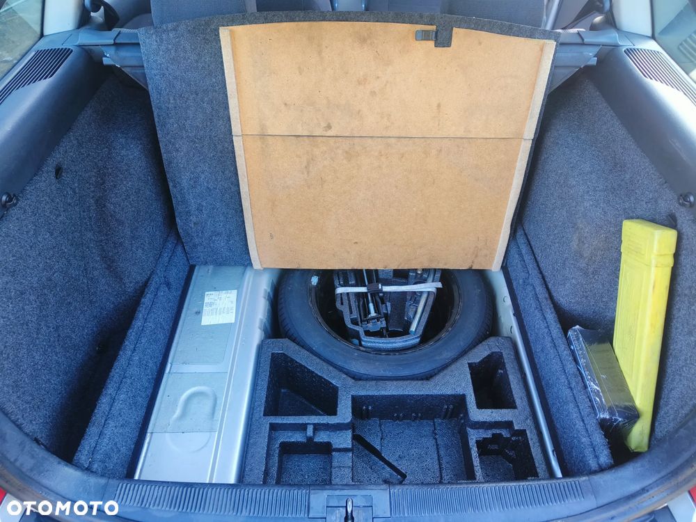 Skoda Octavia 2.0 Combi Selection - 19