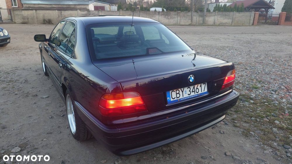 BMW Seria 7 - 5