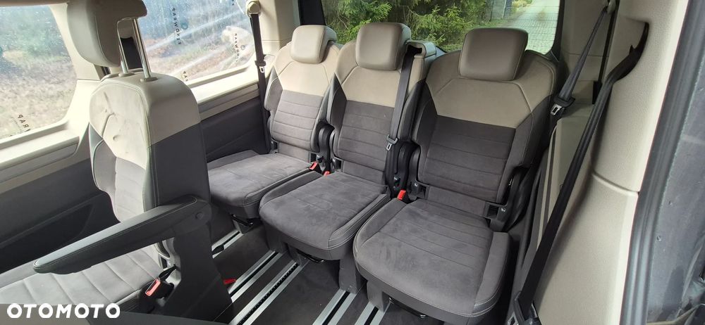 Volkswagen Multivan - 21