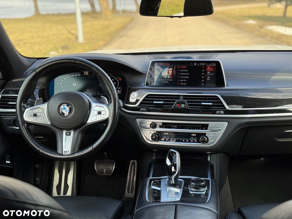 BMW Seria 7 - 20