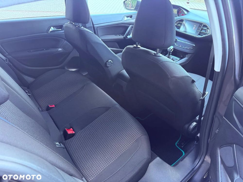 Peugeot 308 1.2 PureTech Active Pack S&S - 6