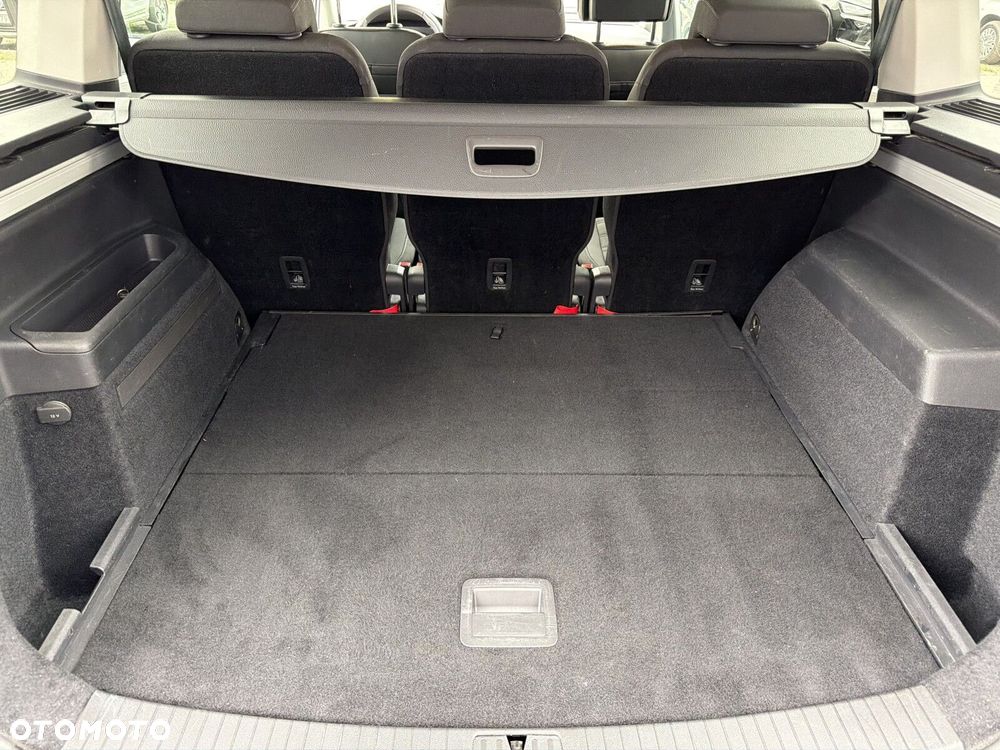 Volkswagen Touran 2.0 TDI BMT Comfortline DSG - 19