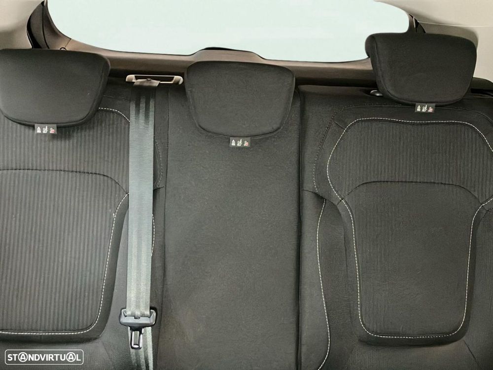 Renault Mégane - 16