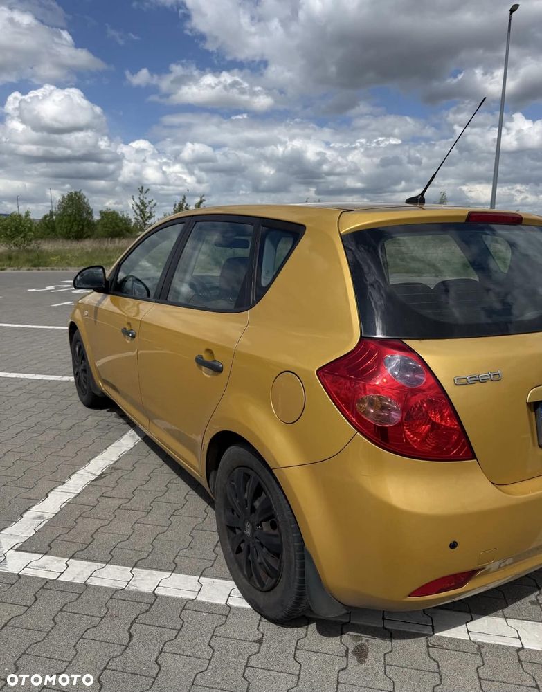 Kia Ceed 1.6 Comfort - 4