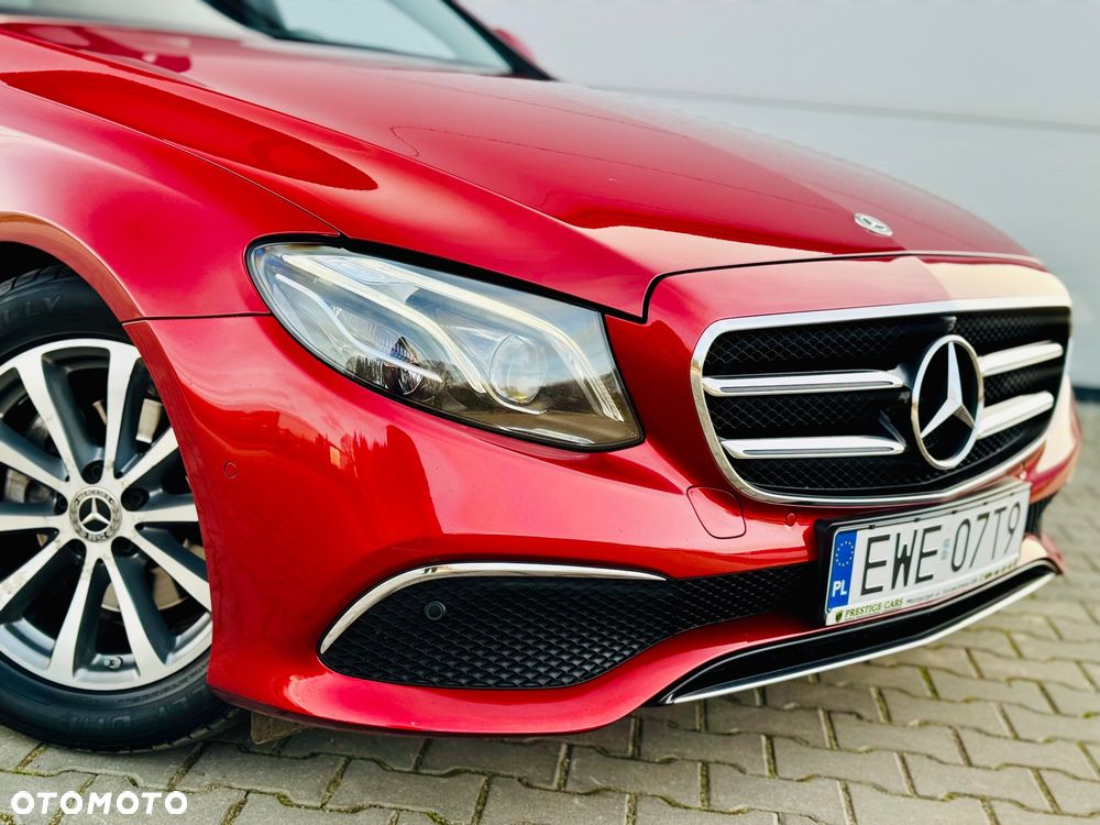 Mercedes-Benz Klasa E 220 d 9G-TRONIC Exclusive - 18