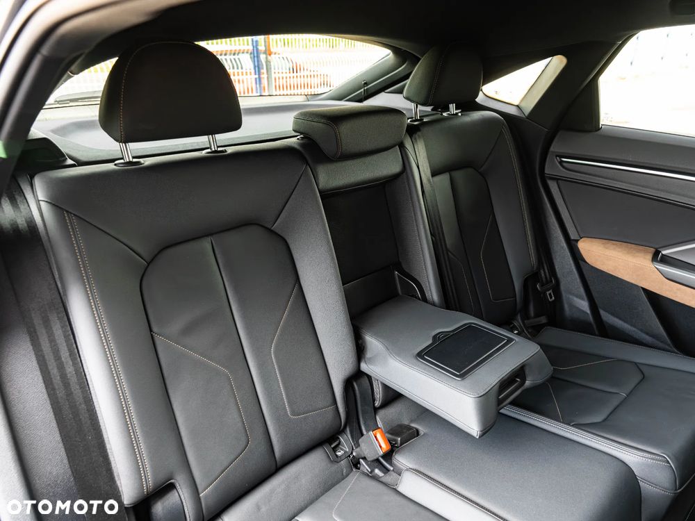 Audi Q3 Sportback 35 TDI S tronic S line - 27