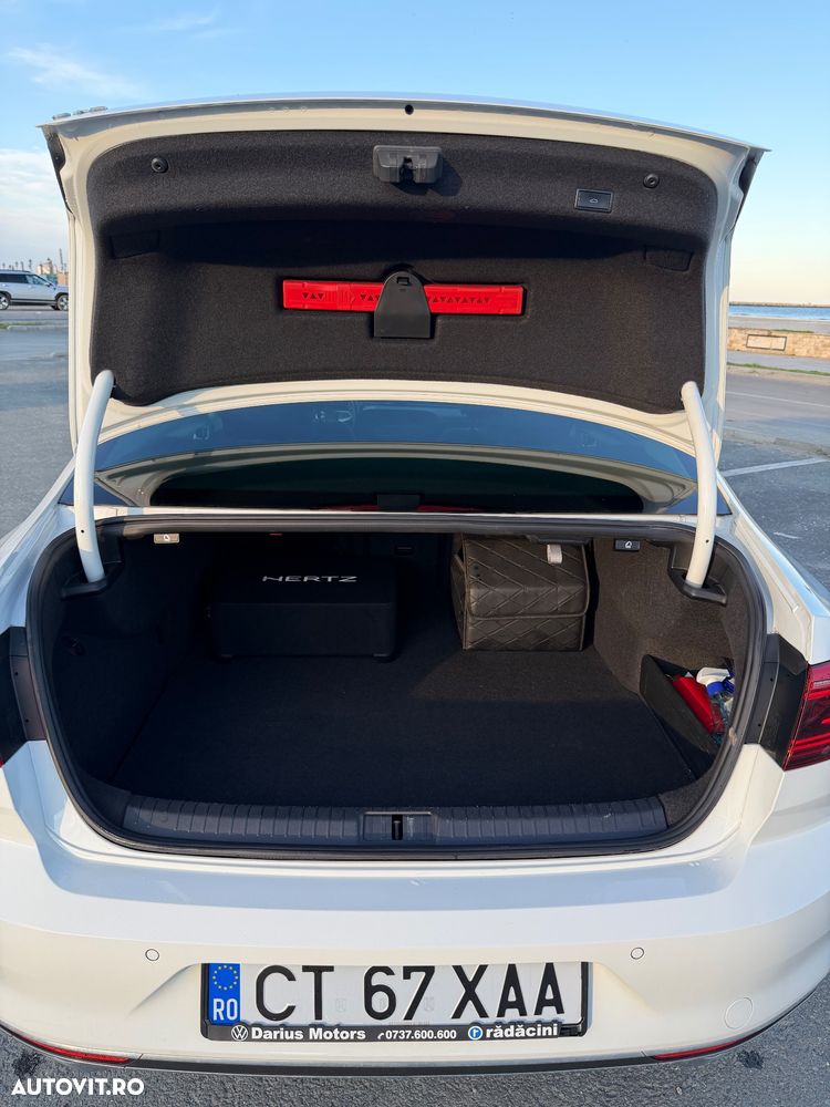 Volkswagen Passat Standard - 16