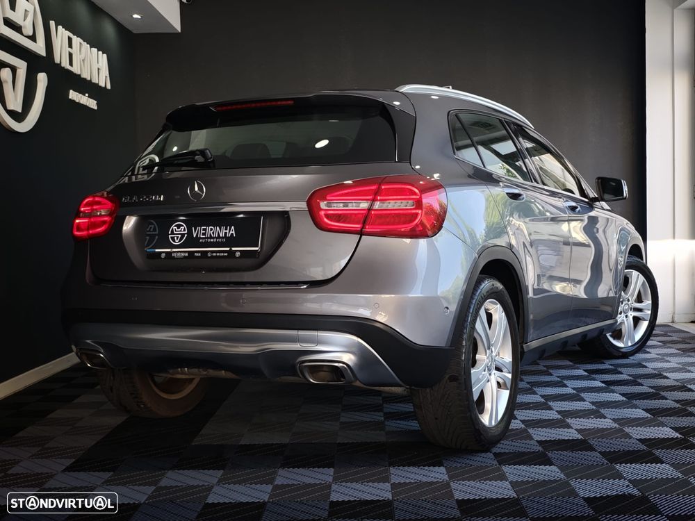 Mercedes-Benz GLA 200 (CDI) d 7G-DCT Urban - 15