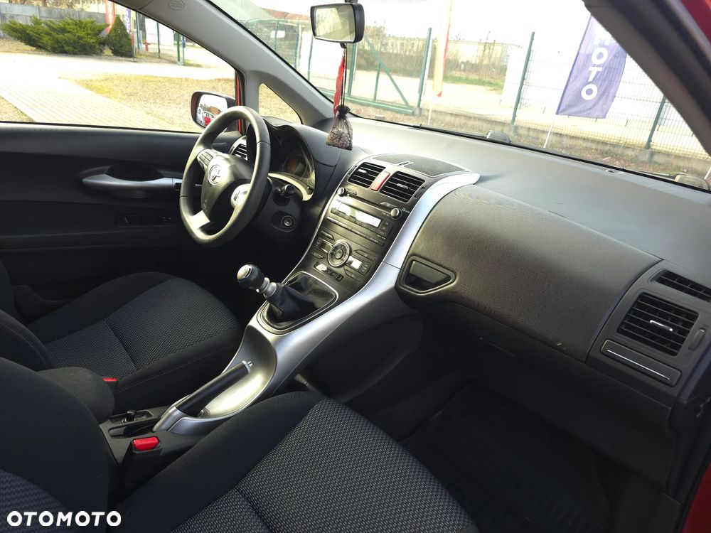 Toyota Auris 1.33 VVT-i Edition - 16