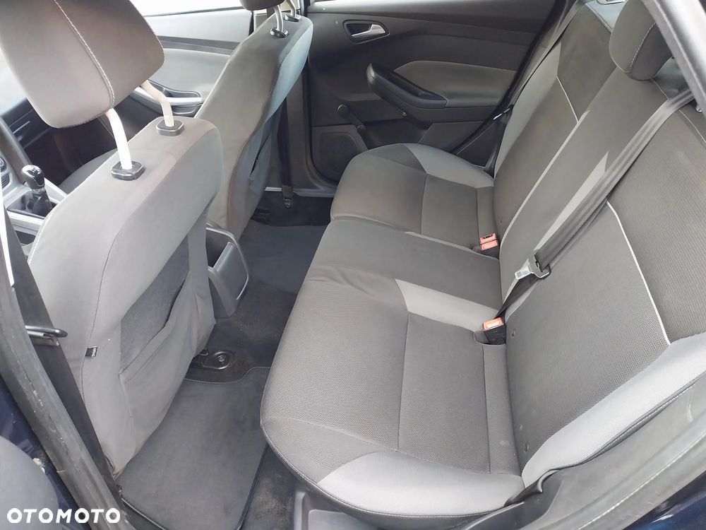Ford Focus 1.6 Trend - 15
