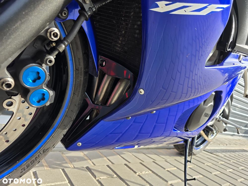 Yamaha R6 - 26