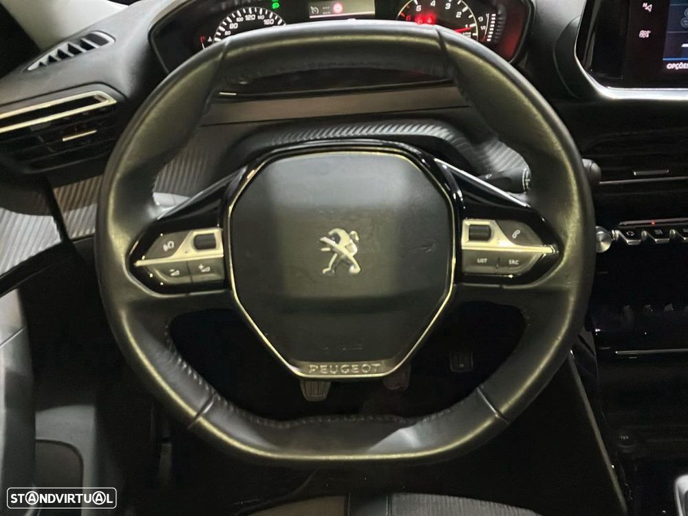 Peugeot 2008 1.2 PureTech Allure - 10