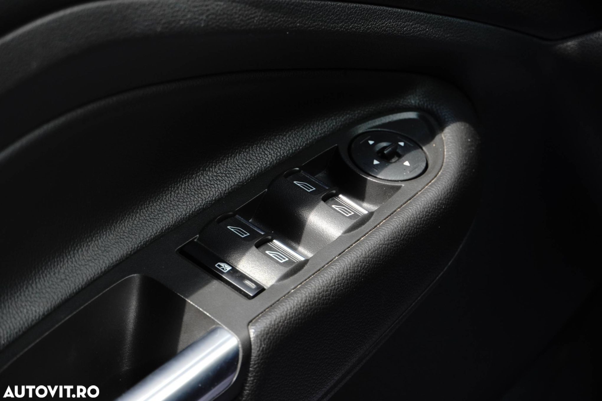 Ford Kuga - 29
