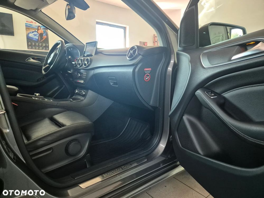 Mercedes-Benz Klasa B 180 (CDI) d 7G-DCT Style - 13
