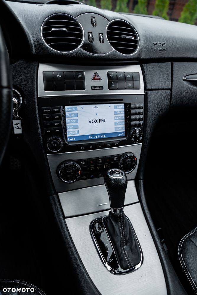 Mercedes-Benz CLK - 38