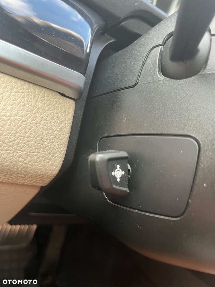 BMW Seria 5 525d - 22