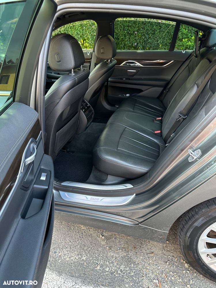 BMW Seria 7 730d - 10